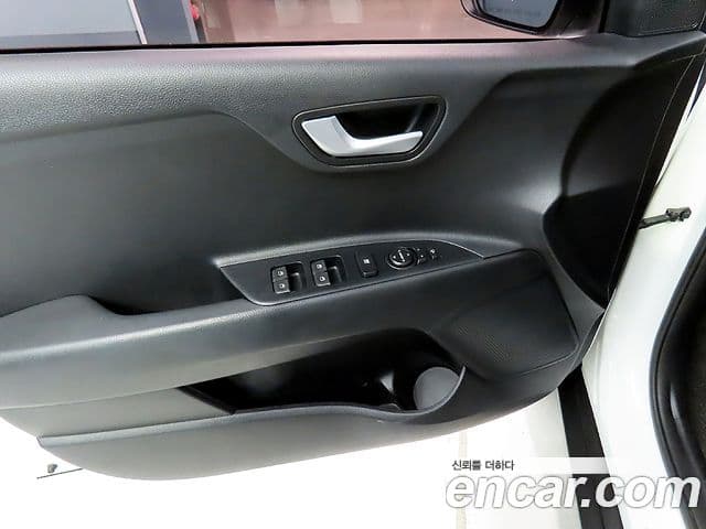 Kia Stonic Trendy, 2019 14