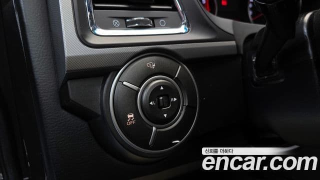 KG모빌리티(SsangYong) Korando Sport Club, 2016 16