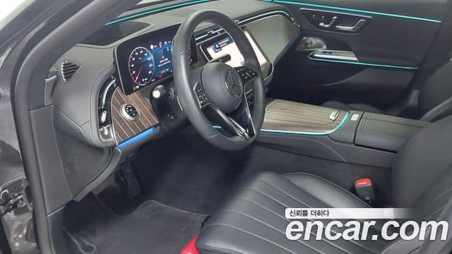 Mercedes-Benz E-класс W214 Exclusive, 2025 15