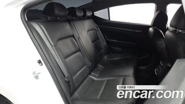 Hyundai Avante AD 1.6 GDI Smart, 2017 12