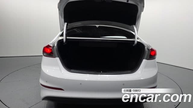 Hyundai Avante AD 1.6 GDI Smart, 2017 20