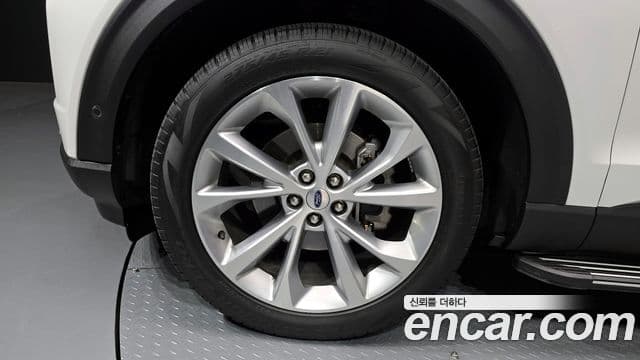 Ford Explorer 6세대 3.0 Platinum 4WD, 2022 все фото