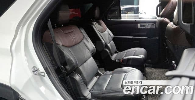 Ford Explorer 6세대 3.0 Platinum 4WD, 2022 12