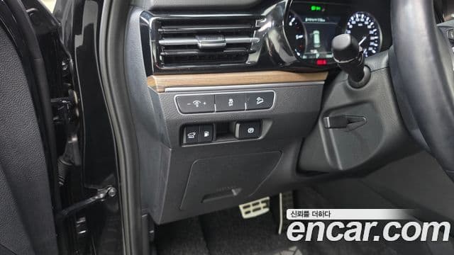 Kia Mohave The / новый Master Platinum, 2023 15