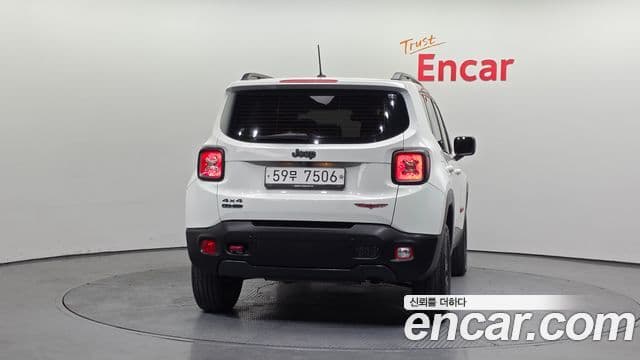 Jeep Renegade 2.0 дизель Trailhawk AWD, 2017 4