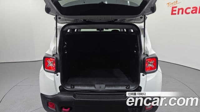 Jeep Renegade 2.0 дизель Trailhawk AWD, 2017 20