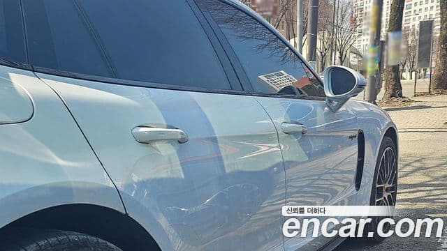 Porsche Panamera (971) 2.9 AWD E-гибрид Platinum Edition, 2023 3