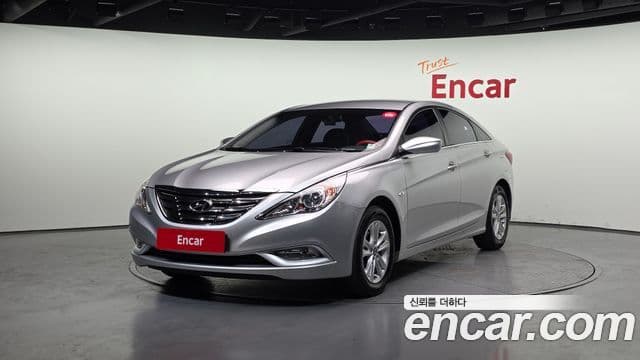 Hyundai YF Sonata Luxury, 2011 1
