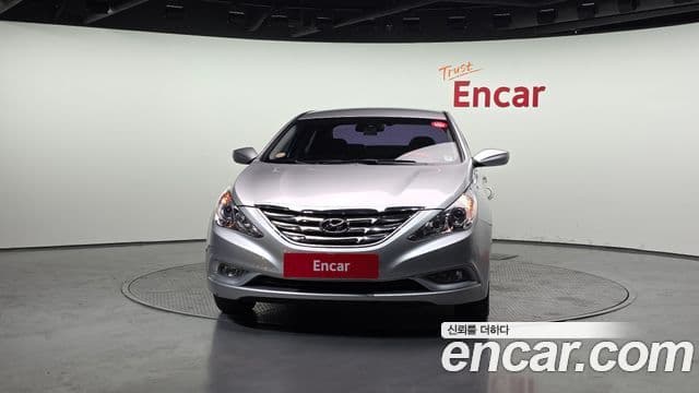 Hyundai YF Sonata Luxury, 2011 3