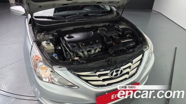 Hyundai YF Sonata Luxury, 2011 6