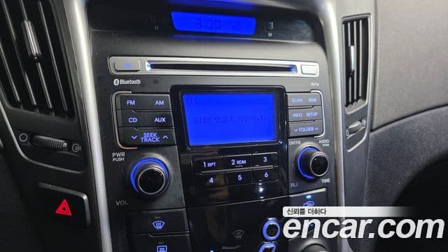 Hyundai YF Sonata Luxury, 2011 15