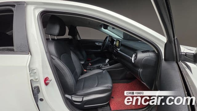 Kia The / новый New K3 2세대 Prestige, 2022 10