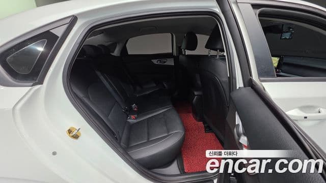 Kia The / новый New K3 2세대 Prestige, 2022 19