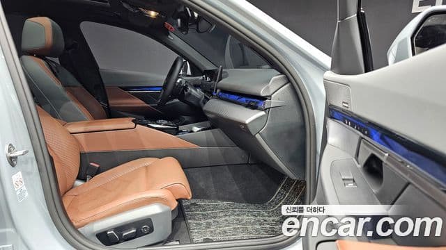 BMW 5시리즈 (G60) 530i xDrive M Sport, 2024 10