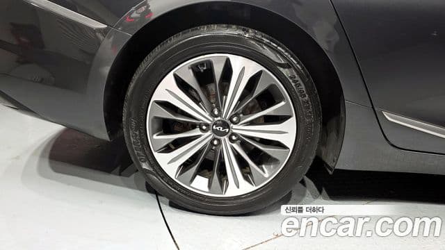 Kia K8 гибрид Noblesse, 2022 все фото