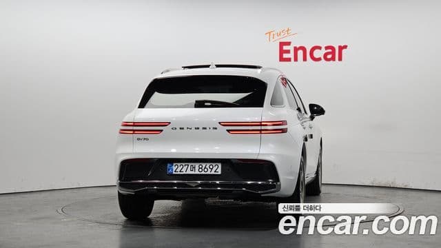 Genesis GV70, 2025 4