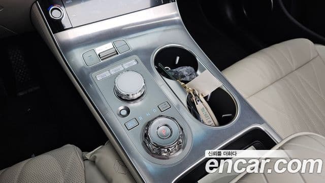 Genesis GV70, 2025 9