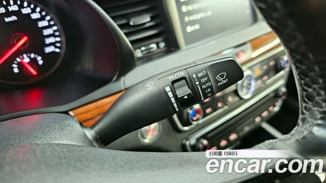 Kia All New K7 Prestige, 2016 19