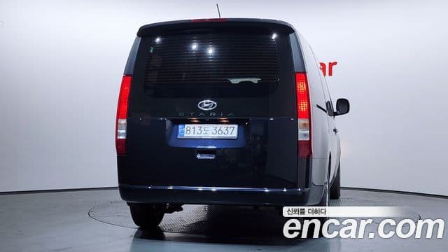Hyundai Staria Modern, 2023 4