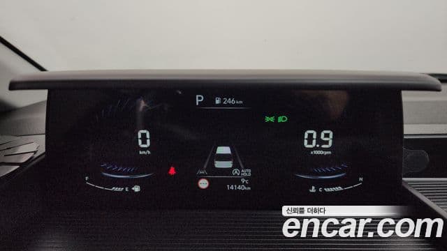 Hyundai Staria Modern, 2023 8