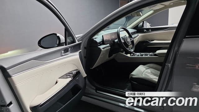 Kia The / новый New K5 гибрид 3세대 Signature, 2024 10