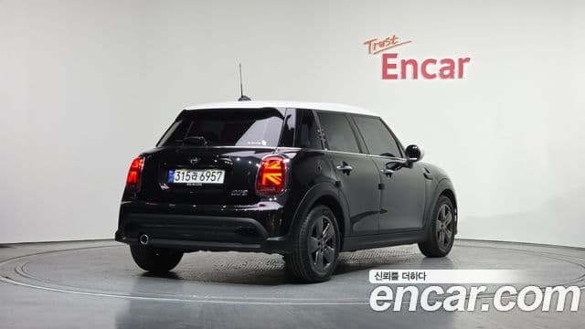 Mini Cooper 3세대, 2023 2