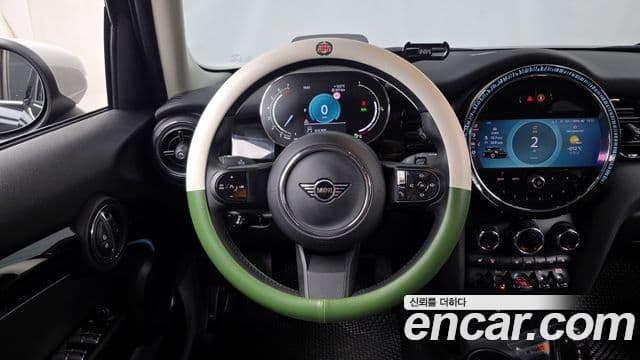 Mini Cooper 3세대, 2023 13