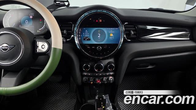 Mini Cooper 3세대, 2023 14