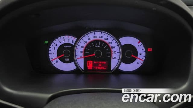 Kia 뉴카렌스 люксовая версия, 2013 8