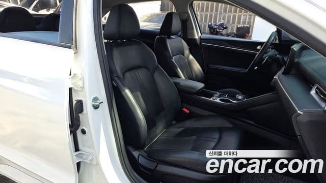 Kia K5 3세대 Prestige, 2022 10