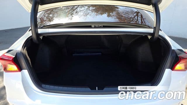 Kia K5 3세대 Prestige, 2022 20