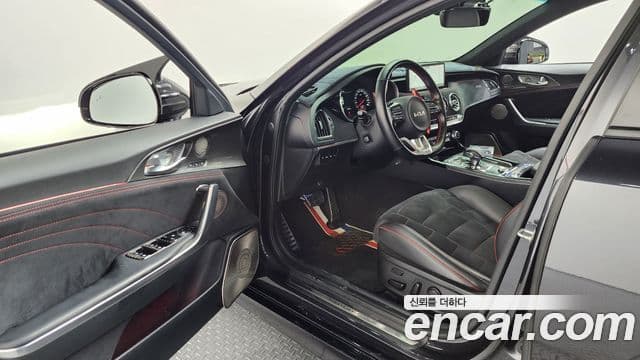 Kia 스팅어 마이스터 3.3 GT AWD Acro Edition, 2022 10