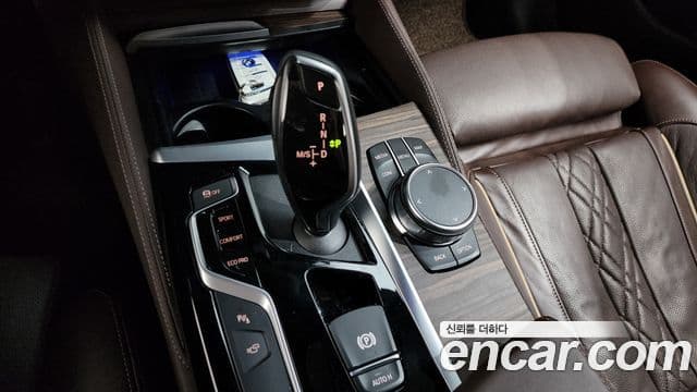 BMW 5시리즈 (G30) 520d M Sport Plus, 2020 9
