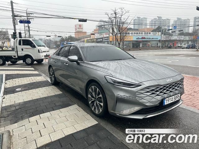 Kia K8 Signature, 2023 3