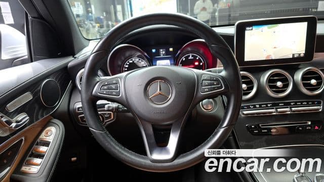 Mercedes-Benz GLC-класс X253 Premium, 2016 14