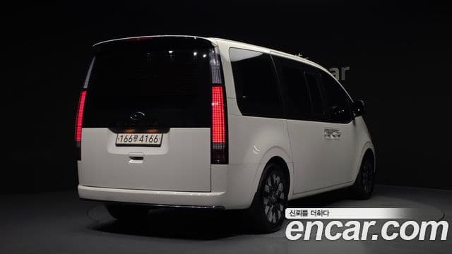 Hyundai Staria Prestige, 2023 2