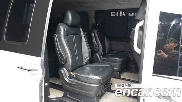 Hyundai Staria Prestige, 2023 12