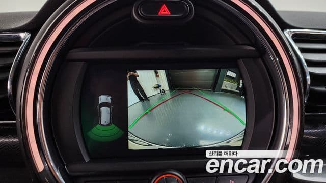 Mini Cooper D 클럽맨 2세대, 2020 17