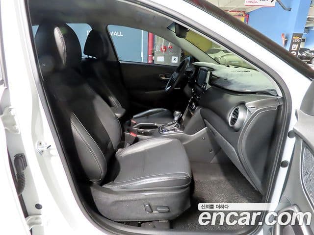 Hyundai Kona Premium, 2018 11