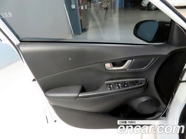 Hyundai Kona Premium, 2018 12