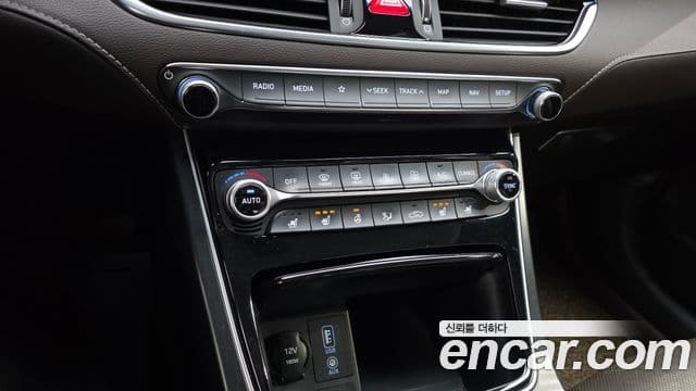 Hyundai Grandeur IG 3.0 LPi Modern (арендный автомобиль), 2019 16