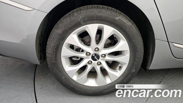 Kia K8 Trendy(таксомоторный тип), 2024 все фото