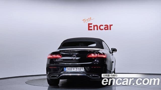 Mercedes-Benz E-класс W213 E220d кабриолет, 2020 4