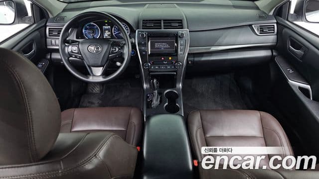 Toyota New 캠리 гибрид LE, 2017 7