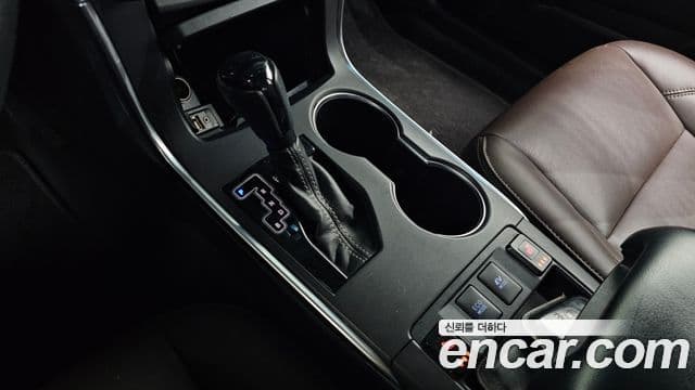 Toyota New 캠리 гибрид LE, 2017 9