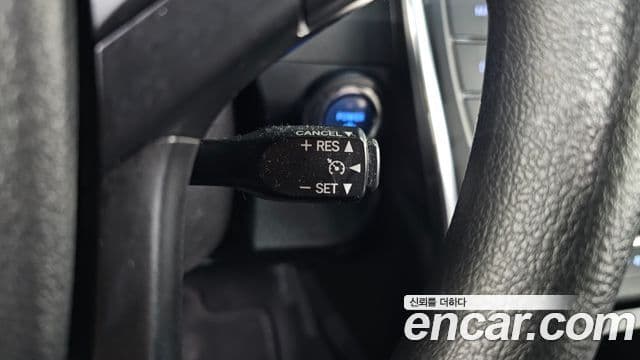 Toyota New 캠리 гибрид LE, 2017 19