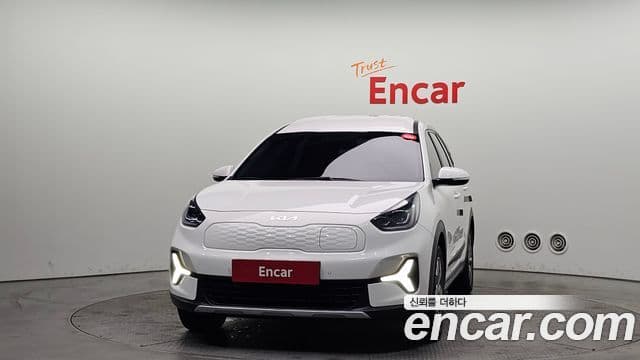 Kia Niro Plus Air, 2023 3