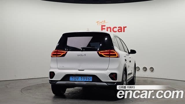 Kia Niro Plus Air, 2023 4