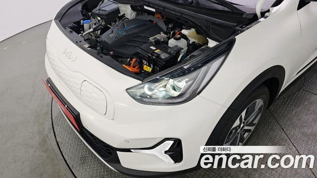 Kia Niro Plus Air, 2023 6