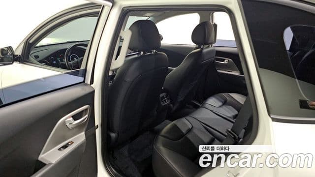 Kia Niro Plus Air, 2023 11